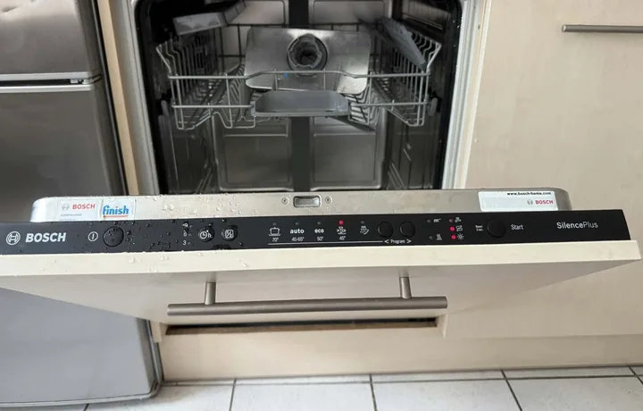 Serwis zmywarki Bosch w zabudowie kuchennej u klienta we Wrocławiu